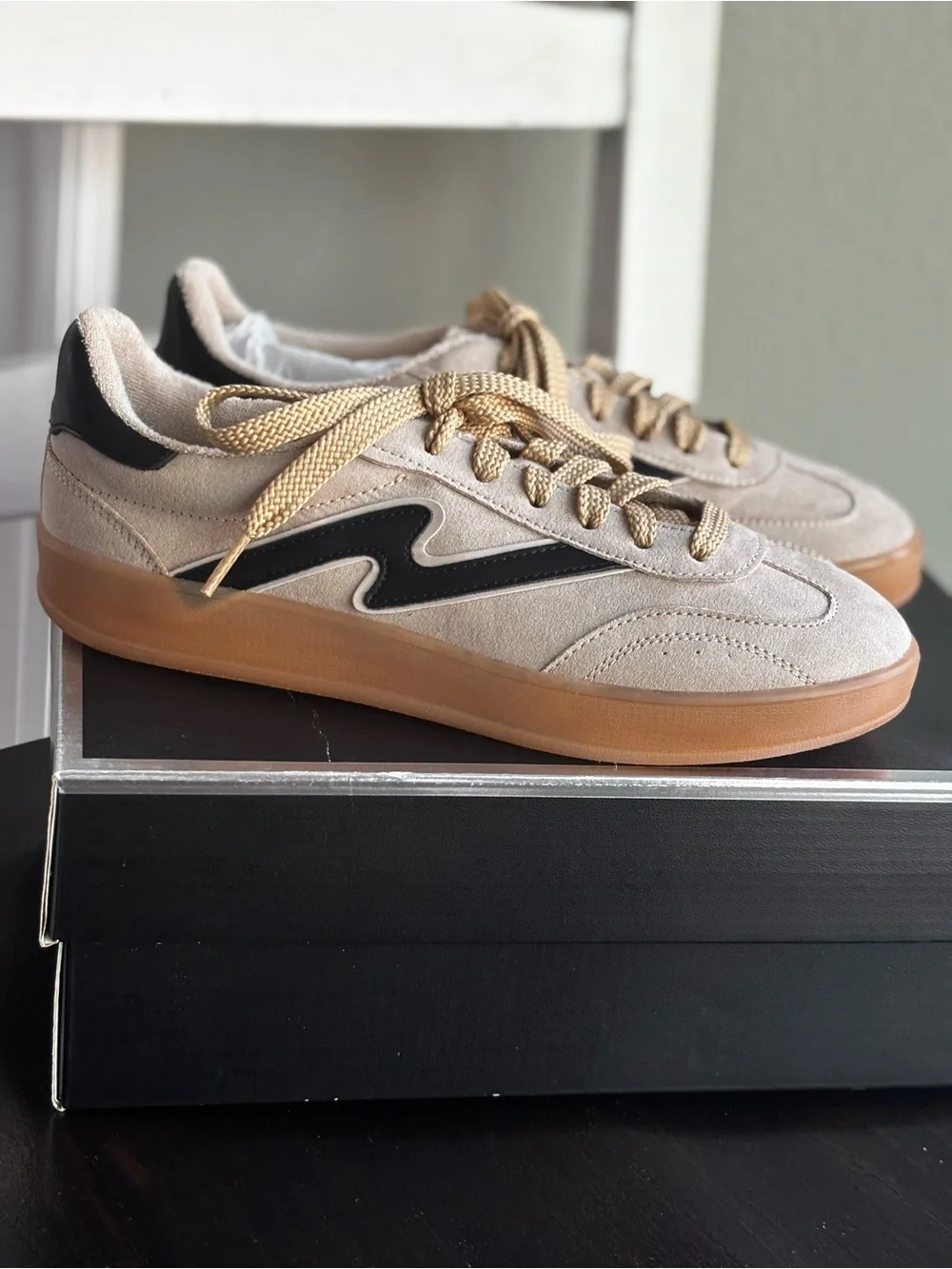 Madden Girl NEW Women’s Taupe Beige Suede Sneakers with Black Accent Gum Sole